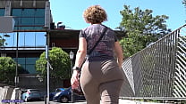 BIG WHITE ASS VISIBLE PANTY LINES